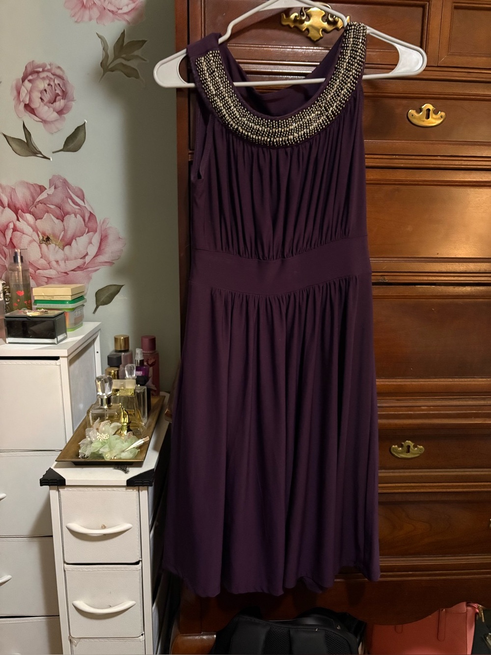 Women’s Sleeveless Beaded-Neck Midi Dress in Plum sz 12/14